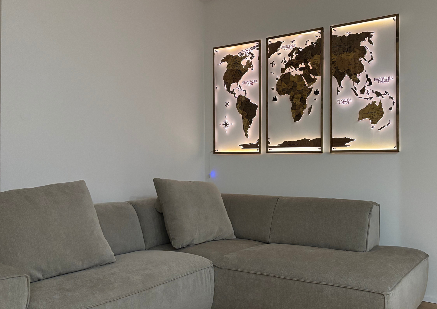 3D-Holz Weltkarte mehrfarbig 190 x 110 cm auf Acrylglas mit LED-Beleuchtung