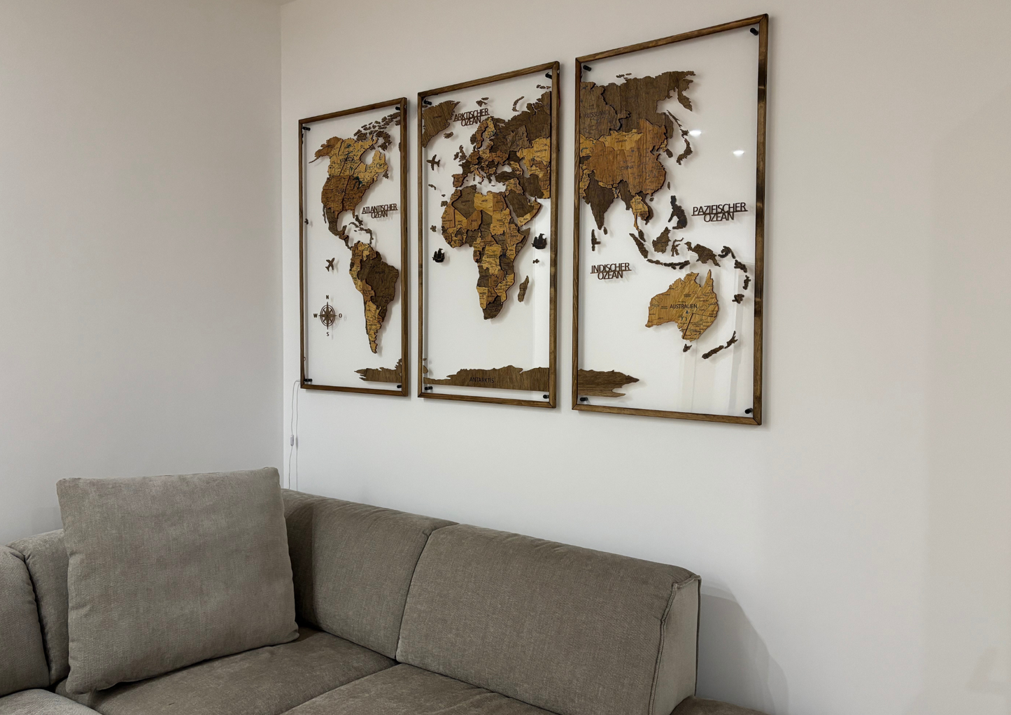3D-Holz Weltkarte mehrfarbig 190 x 110 cm auf Acrylglas mit LED-Beleuchtung